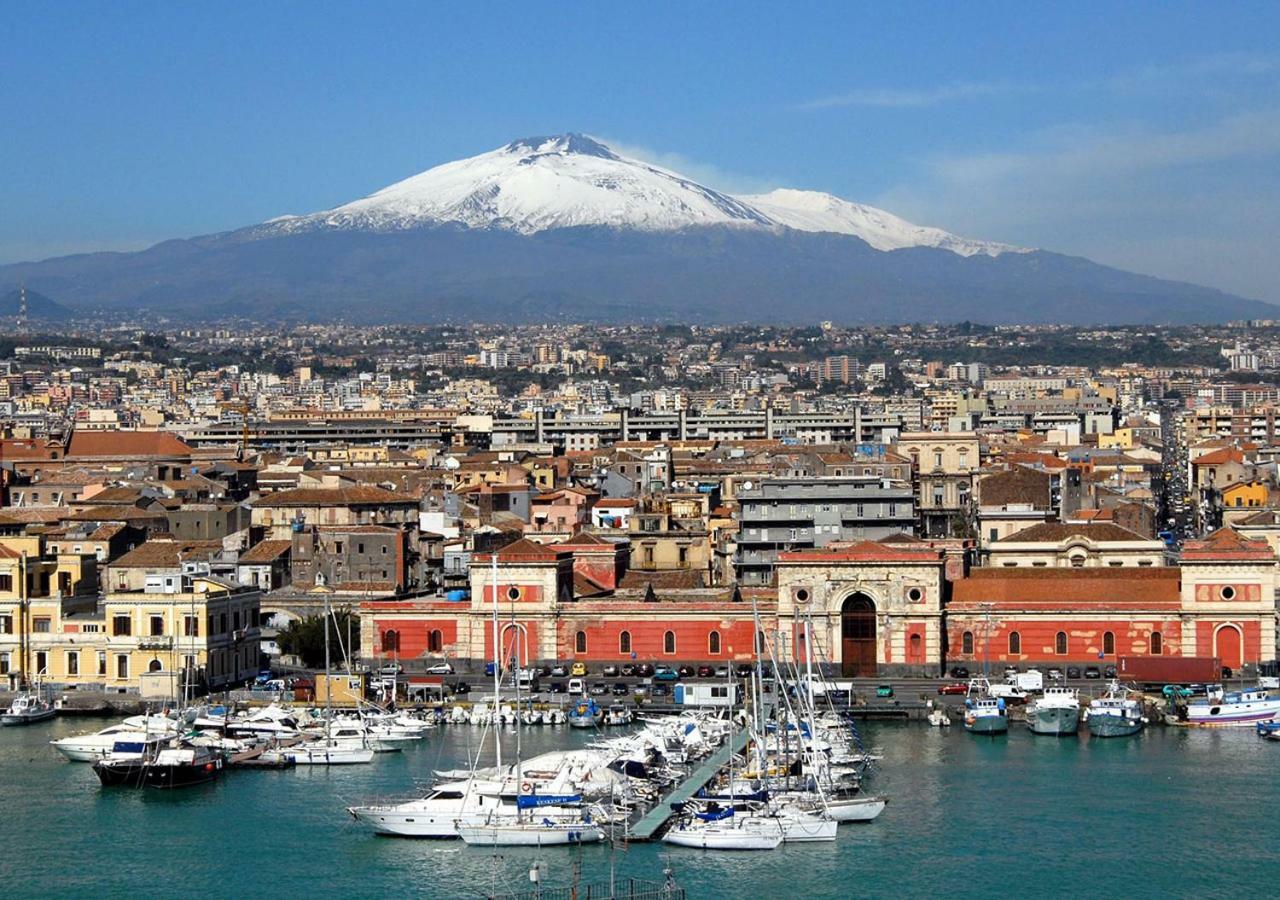 Sicilia Casa Vacanza Lejlighed Catania Eksteriør billede